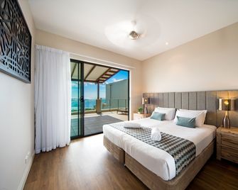 Whitsunday Reflections - Airlie Beach - Bedroom