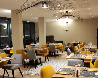 Logis Hôtels - Le Bellaroc - Hôtel 2 étoiles et Restaurant - רוקאמאדור - מסעדה