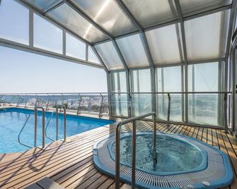 Artiem Apartments - Mahon - Piscine