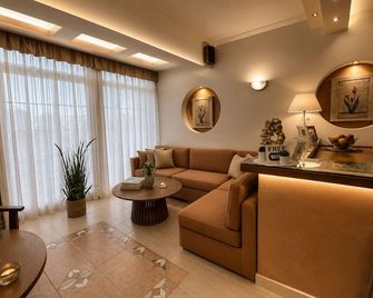 Hotel Dionysis Studios - Adamantas