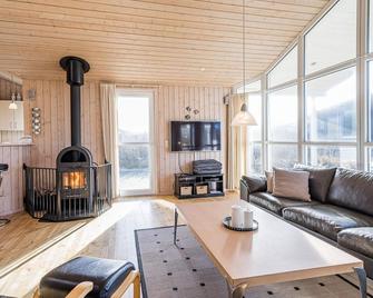 10 Person Holiday Home In Hvide Sande - Hvide Sande - Huiskamer