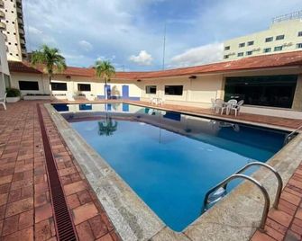 Rede Andrade Aquarius - פורטו וליו - בריכה