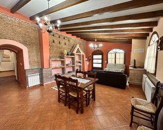 Cuevas La Granja - Guadix - Salle à manger