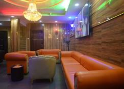 Nobi's Apartments - Lagos - Lounge