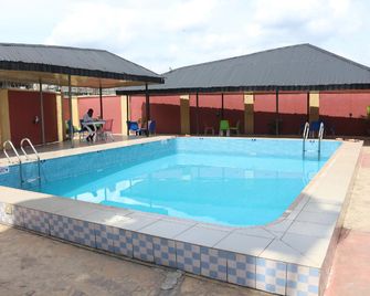 Grand Decent Hotel and Suites - Uyo - Pool