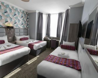 فندق يورو - لندن - غرفة نوم