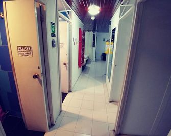 Blue Almond Hostel San Andres - San Andrés - Pasillo