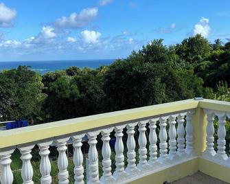 Seabliss Villa - Vieux Fort - Balcony