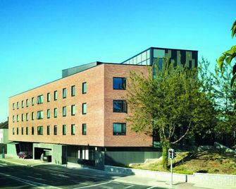 Yugo Explore - Broadstone Hall - Dublín - Edificio
