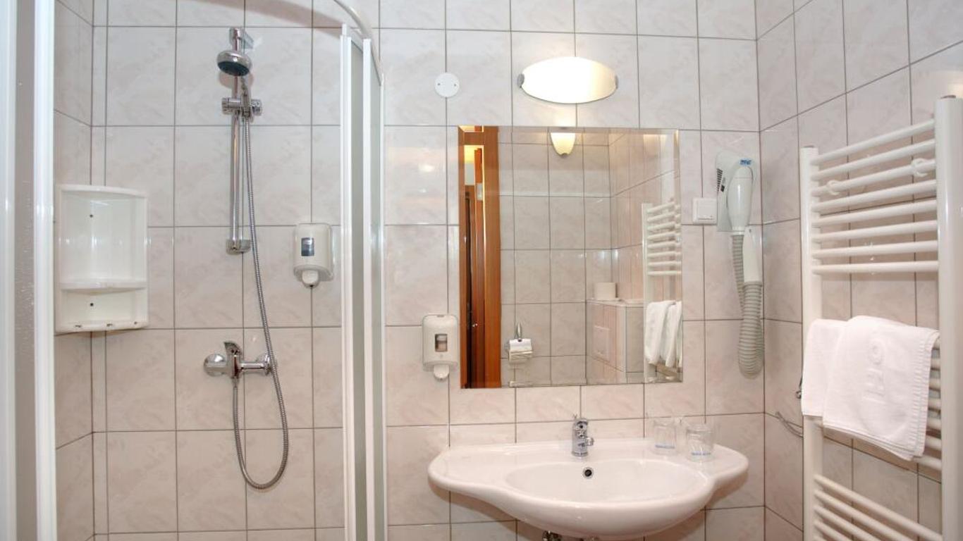 Hotel Creina