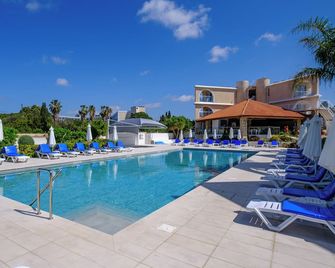 Pandream Hotel Apartments - Pafos - Uima-allas