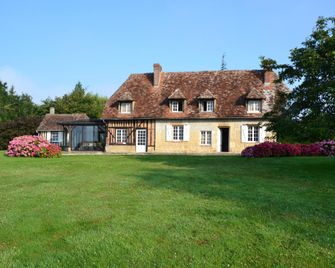 Maison d'Hôtes la Bihorée - Firfol - Gebäude