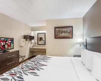 Red Roof Inn Danville, PA - Danville - Bedroom