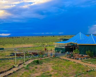 Amanya Camp Sleeps 2 With Wildlife Views - Amboseli