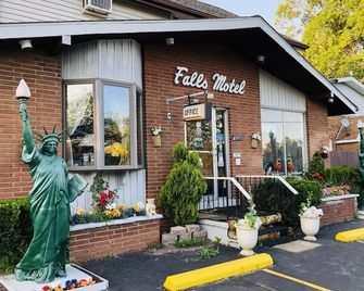 Falls Motel - Niagarafälle - Gebäude