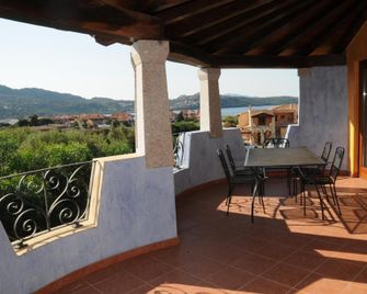 Il Borgo di Punta Marana - Golfo Aranci - Balcone