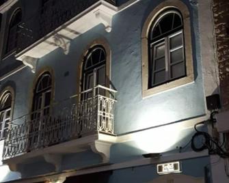 Sui7es Guest House Cascais - Cascais - Building