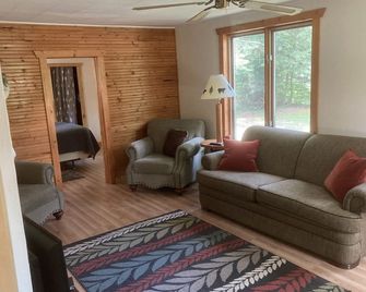 Hilltop cabin in the heart of it all - Mountain - Sala de estar