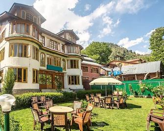 Hotel Bombay Palace - Pahalgam - Innenhof