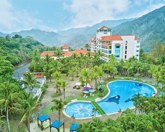 Hotel Cham Cham - Tainan - Tainan - Piscina