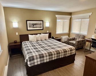 Rodeway Inn & Suites - קאמלופס - חדר שינה