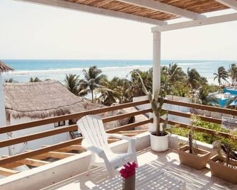 Hotel Boutique Pachamama - Majahual - Balcon