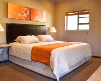 Stonehill River Lodge - Buffeljagsrivier - Bedroom