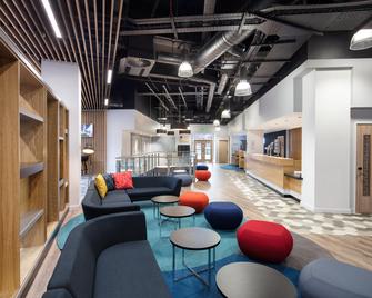 Holiday Inn Express Birmingham - City Centre By IHG - בירמינגהם - טרקלין