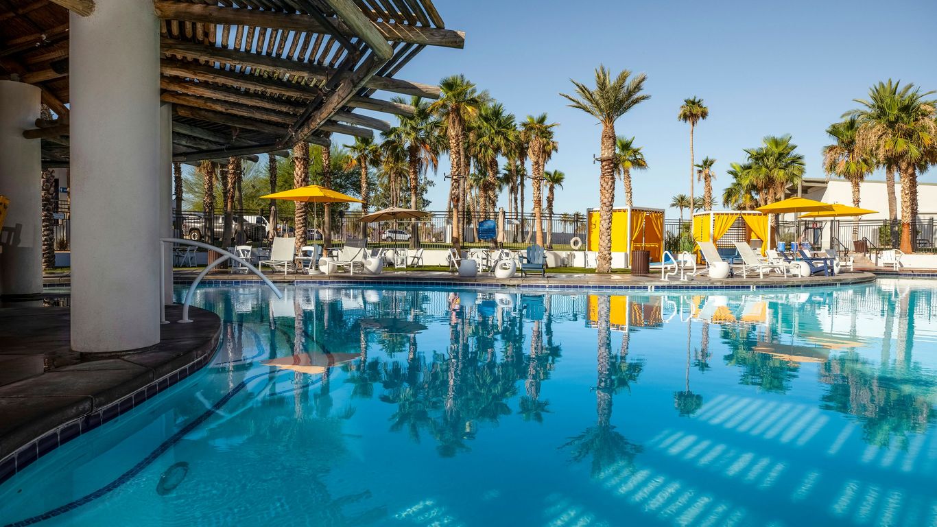 The Nautical Beachfront Resort