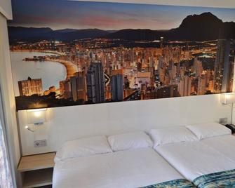 Hotel Tropic Relax - Finestrat - Slaapkamer