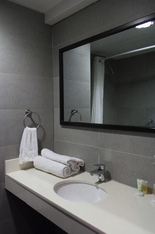 هوتل إكيك إكسبرس - إيكويكو - حمام