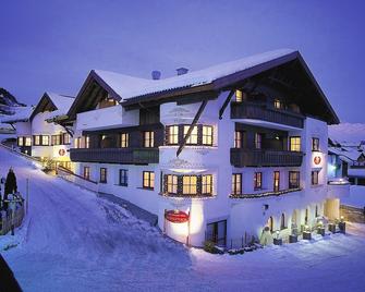 Mein Romantisches Hotel Toalstock - Fiss - Building