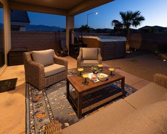 Par-Tee Timers Paradise by J and Amy BL105619026 - Mesquite