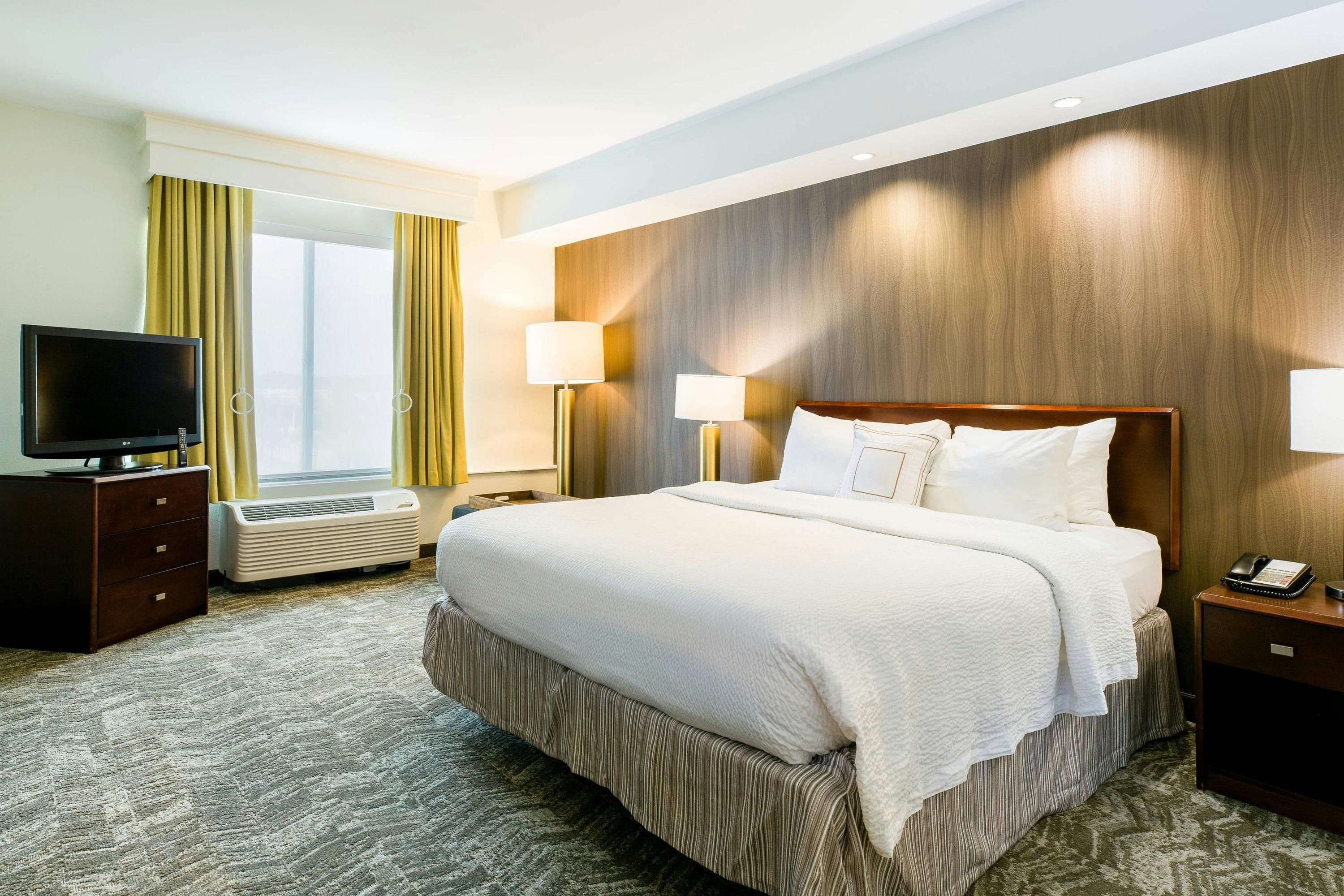 SpringHill Suites by Marriott Florence - פלורנס - חדר שינה