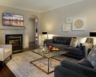 The Lord Nelson Hotel & Suites - Halifax - Living room