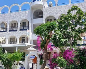 Villa Fortin Pension - Kusadasi - Gebäude