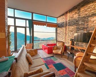 Organikkoy Bungalov - Çamlihemşin - Living room