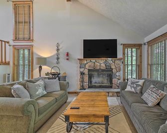Tannersville Townhome, Near Camelback Mtn! - Tannersville - Sala de estar
