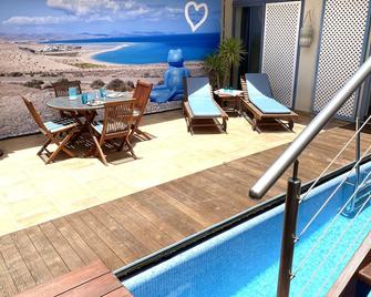 Pool, few min from the sea, protected inner courtyard - Pájara - Zwembad