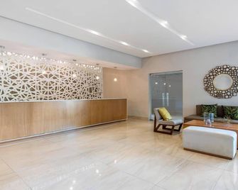 Emotions By Hodelpa - Juan Dolio - Guayacanes - Hall d’entrée