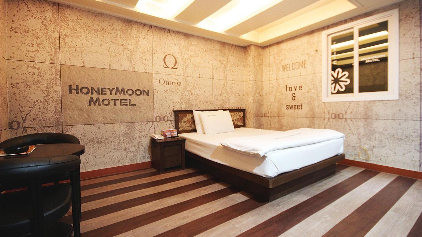 Daegu Dongseong-ro Honeymoon