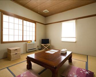 Guesthouse Hoshizora no Akari - Matsumoto - Schlafzimmer