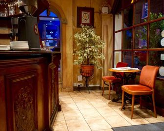 La Gaffe - Bed and Breakfast - London - Bar