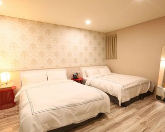 Star moon brigade - Taichung - Habitación