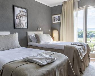 Domaine Rabiega - Vineyard and Boutique hotel - Draguignan - Bedroom