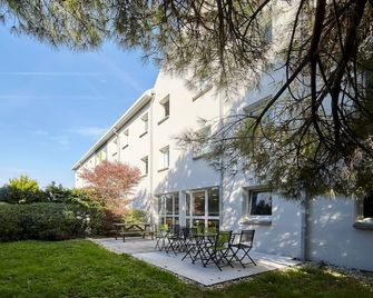 B&B HOTEL Evry-Lisses (2) - Lisses - Patio