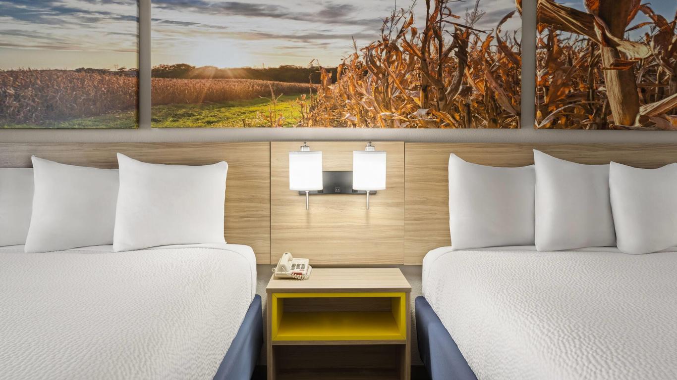 Days Inn by Wyndham Jamestown