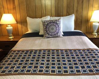 Cedar Inn and Suites - South Lake Tahoe - Sypialnia