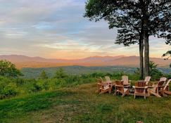 Ridge Line Lodge in Dalton, NH - by Bretton Woods Vacations - Whitefield - Patio