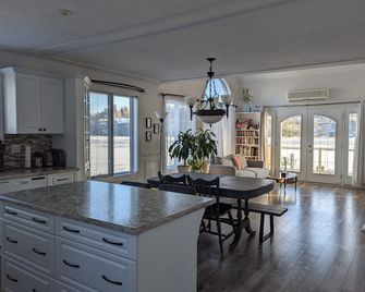 Waterfront apartment - Gatineau - Dining room